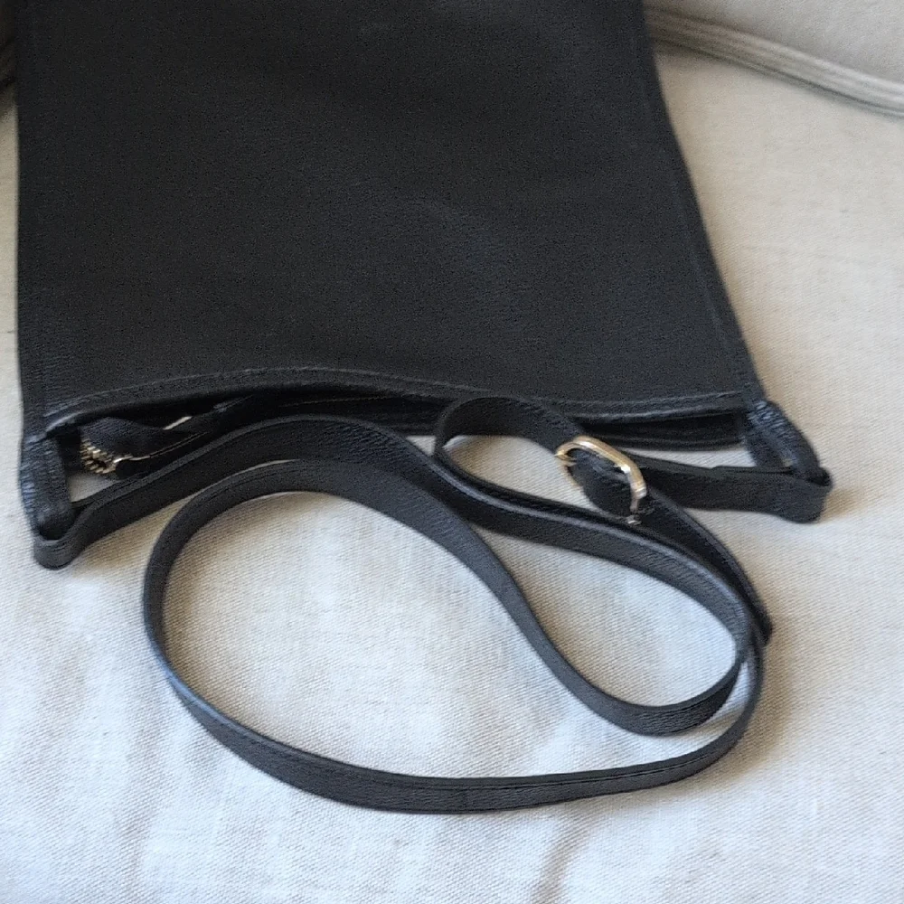 Longchamp Le Foulonné Medium Leather Crossbody Bag - Picture 10 of 11